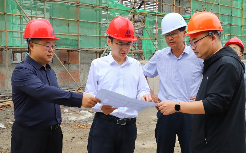 黄涛调研推进重点项目建设